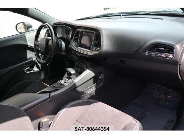 Dodge CHALLENGER 2020-01 267667-9