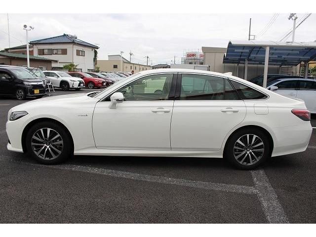 Toyota CROWN SEDAN 2018-11 5857-9