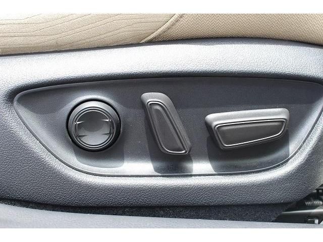 Toyota CROWN SEDAN 2018-11 5857-4
