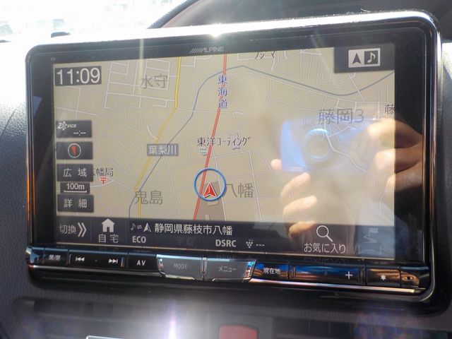 Toyota VOXY 2016-04 24935-24