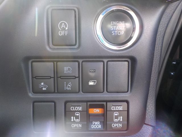 Toyota VOXY 2016-04 24935-22