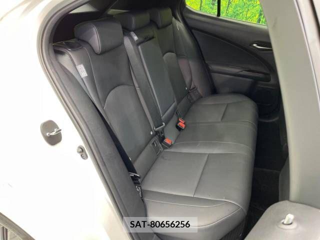 Lexus UX 2021-09 391954-9