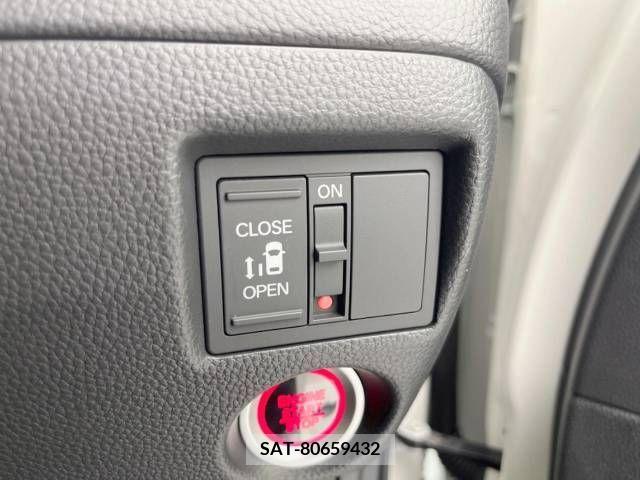 Honda N BOX CUSTOM 2022-07 364820-5