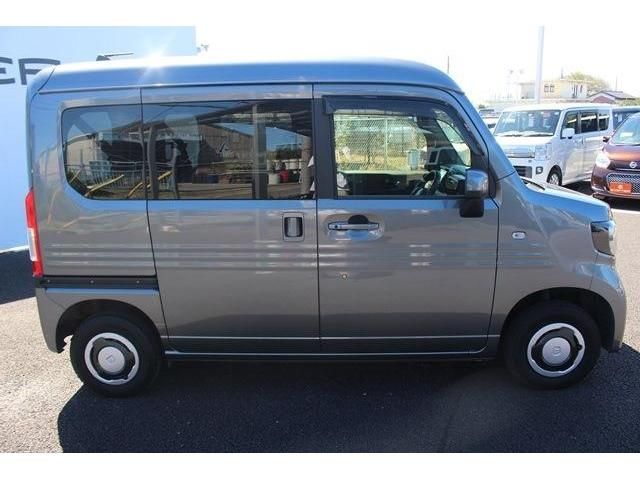 Honda N-VAN 2019-04 9732-2
