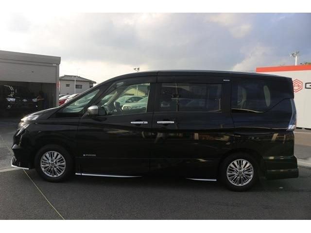Nissan SERENA 2018-06 7109-4