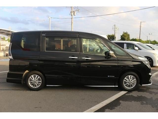 Nissan SERENA 2018-06 7109-2
