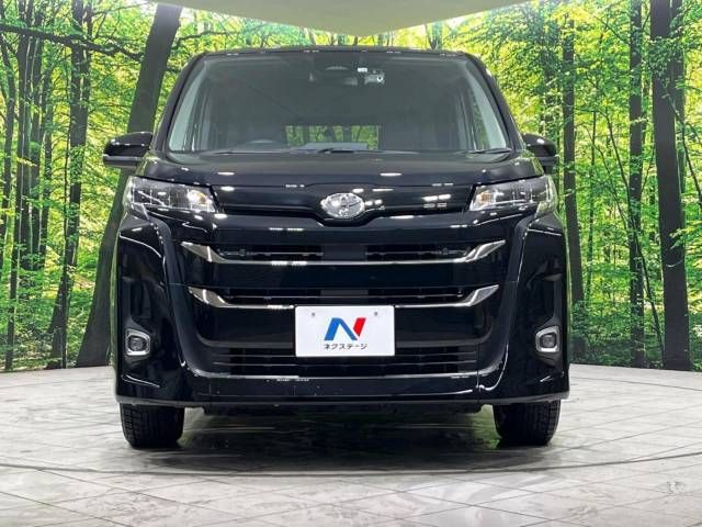 Toyota NOAH 2022-12 193652-14