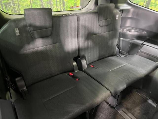 Toyota NOAH 2022-12 193652-9