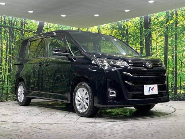 Toyota NOAH 2022-12 193652-16