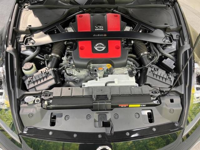 Nissan FAIRLADY Z 2015-06 20600-18