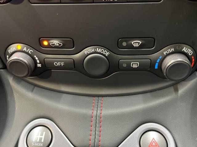 Nissan FAIRLADY Z 2015-06 20600-7