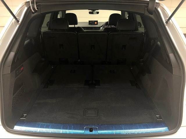 Audi Q7 2017-02 22421-10