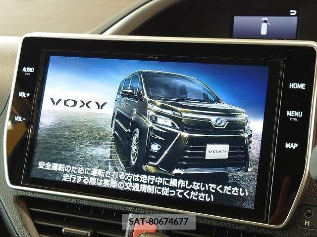Toyota VOXY 2018-10 370391-2