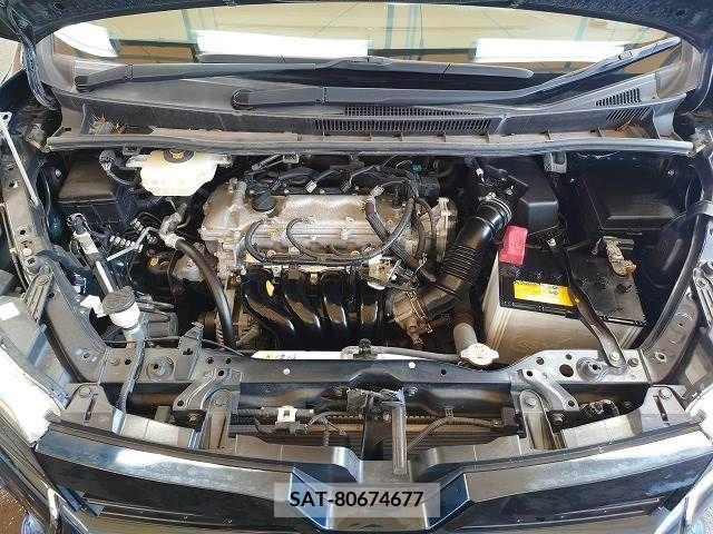 Toyota VOXY 2018-10 370391-17