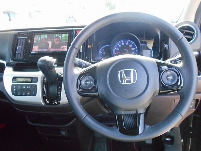 Honda N-WGN 2015-09 10729-8