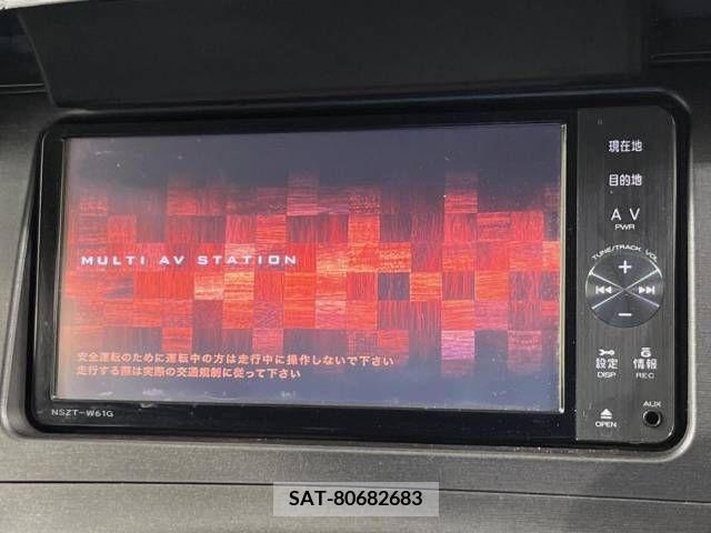 Toyota PRIUS 2011-07 328570-2