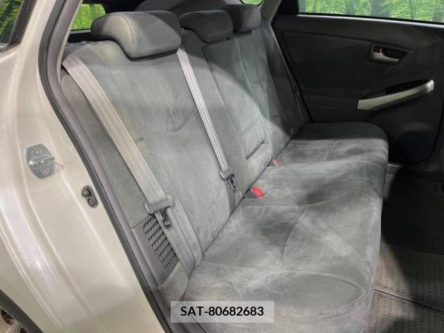 Toyota PRIUS 2011-07 328570-9