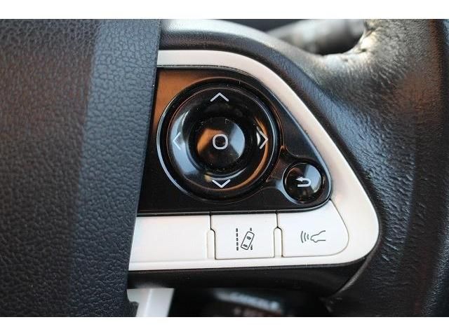 Toyota PRIUS 2016-03 193135-4