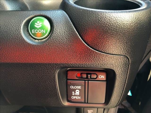 Honda N BOX CUSTOM 2016-10 190727-24