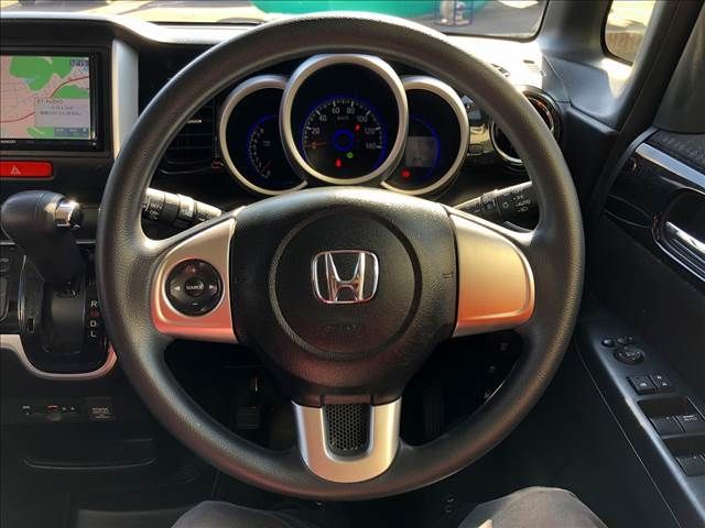 Honda N BOX CUSTOM 2016-10 190727-12