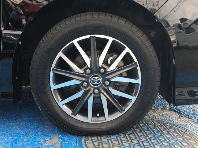 Toyota VOXY 2016-08 6828-6