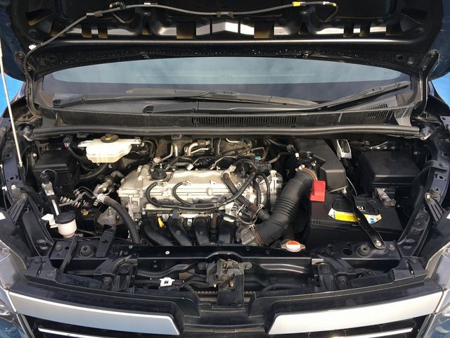 Toyota VOXY 2016-08 6828-5