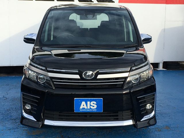 Toyota VOXY 2016-08 6828-1