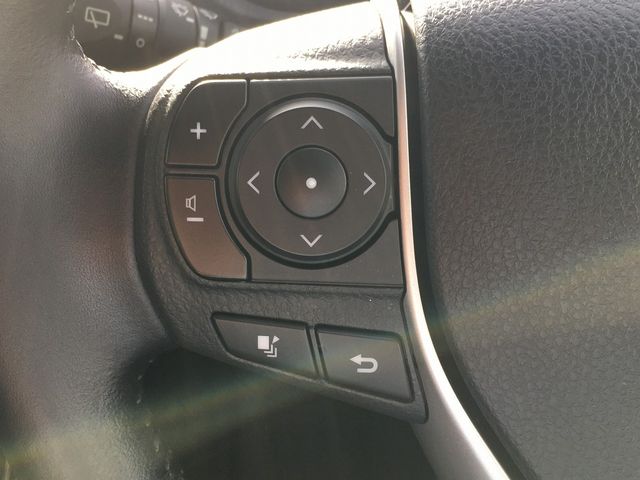 Toyota VOXY 2016-08 6828-22