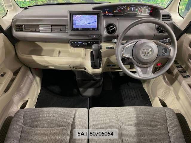 Honda N BOX 2018-04 380127-1