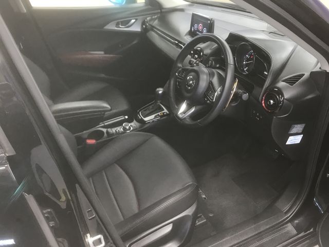 Mazda CX-3 2017-01 27171-12