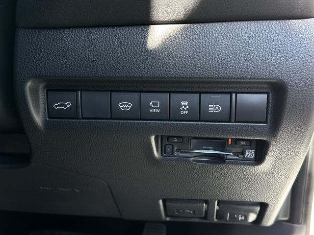 Toyota HARRIER 2023-12 6438-5