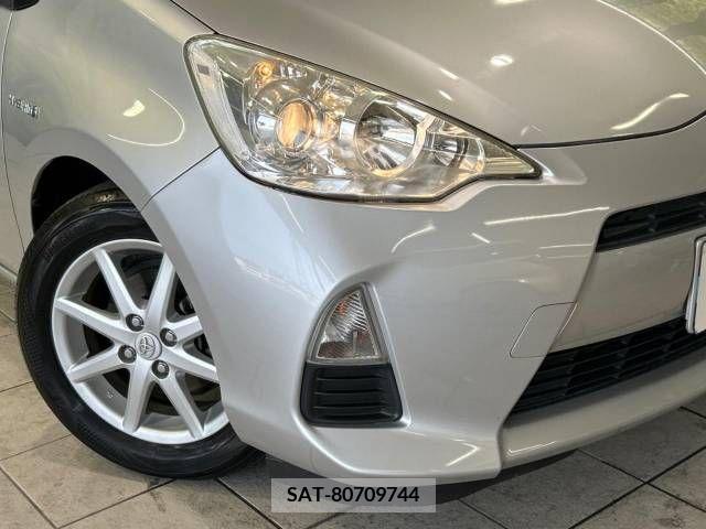 Toyota AQUA 2013-05 356199-12