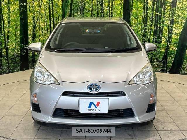 Toyota AQUA 2013-05 356199-14