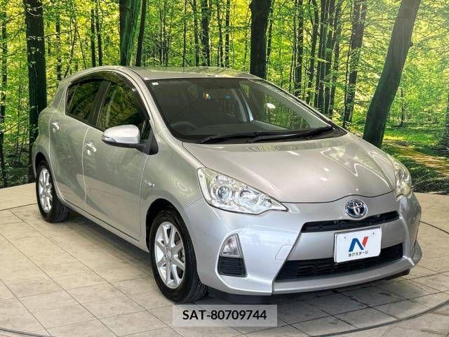 Toyota AQUA 2013-05 356199-16