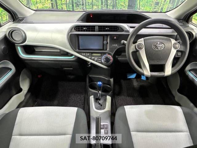 Toyota AQUA 2013-05 356199-1