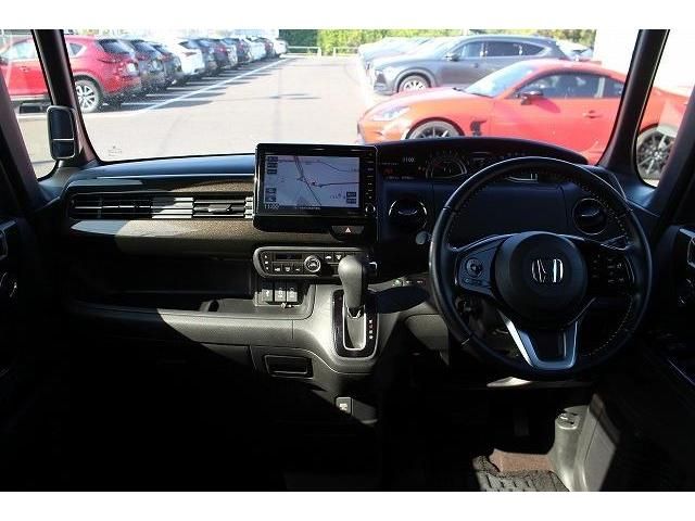 Honda N BOX CUSTOM 2018-01 193672-18