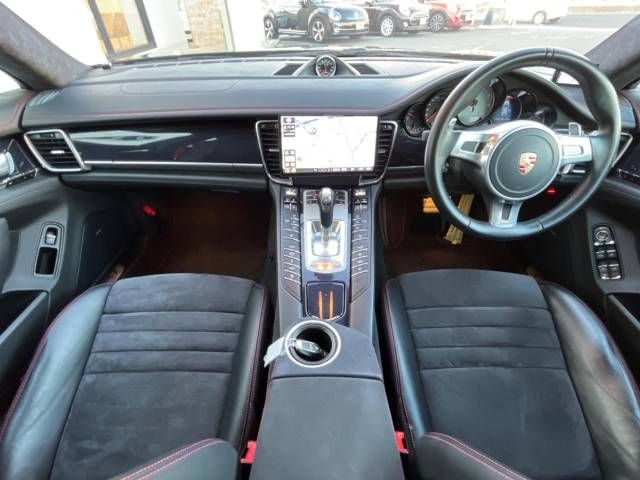 Porsche PANAMERA 2013-05 182028-1