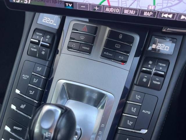 Porsche PANAMERA 2013-05 182028-11