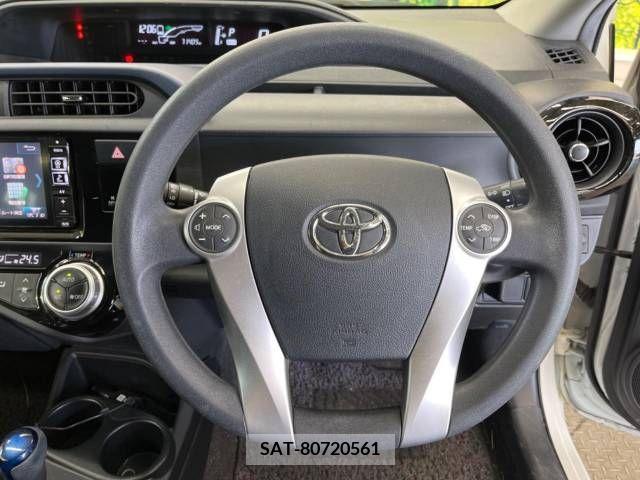 Toyota AQUA 2015-07 314226-11
