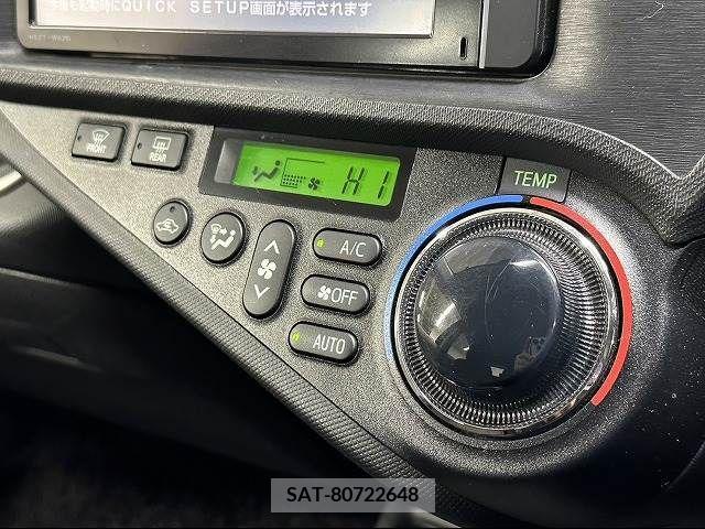 Toyota AQUA 2013-12 213061-7
