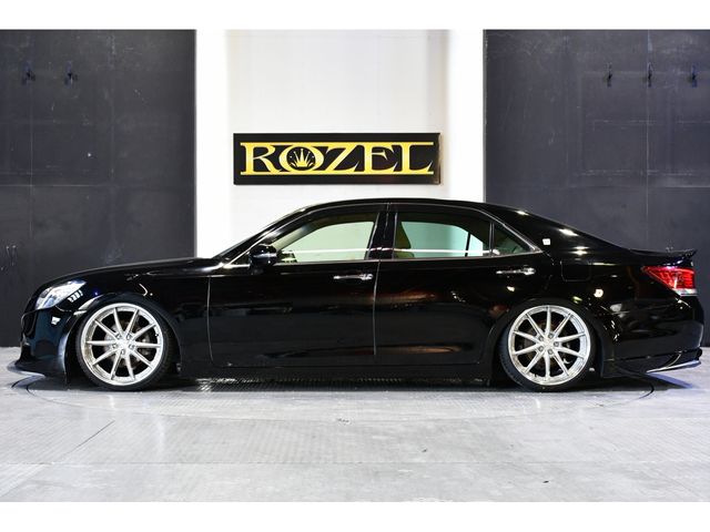 Toyota CROWN SEDAN 2013-06 4528-10
