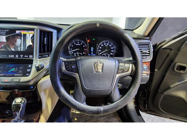 Toyota CROWN SEDAN 2013-06 4528-20
