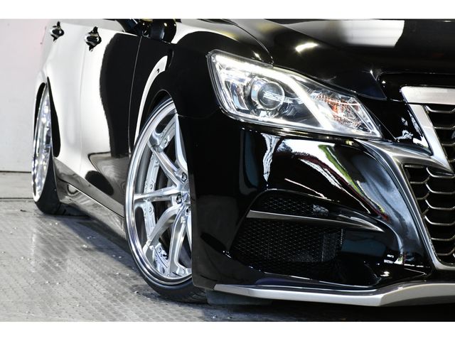 Toyota CROWN SEDAN 2013-06 4528-4