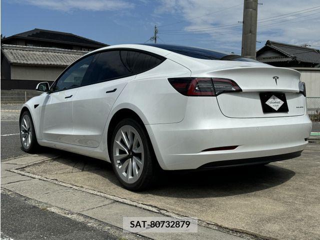 Tesla MODEL 3 2021-06 394654-17