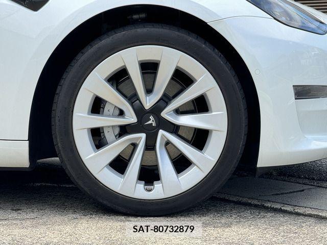 Tesla MODEL 3 2021-06 394654-4