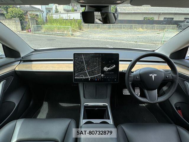 Tesla MODEL 3 2021-06 394654-1