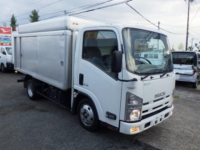 Isuzu ELF TRUCK 2011-04 6867-6