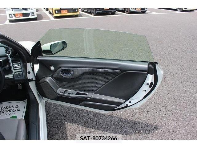 Honda S660 2015-08 283980-8