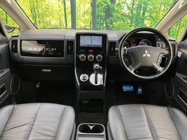 Mitsubishi DELICA D5 2017-06 28449-1