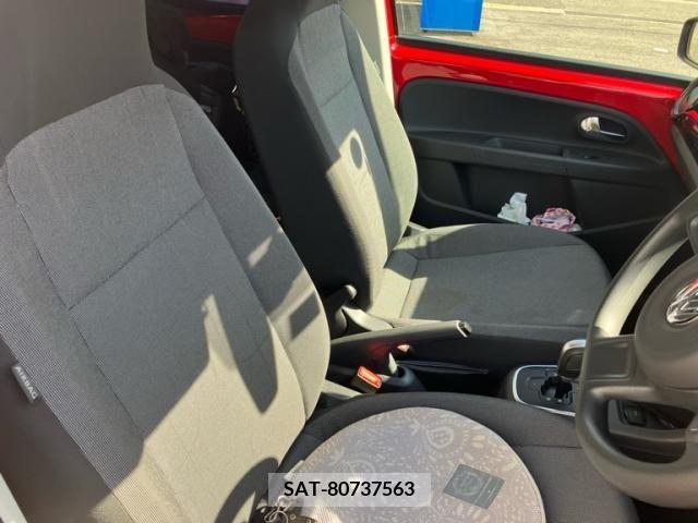 VolksWagen UP! 2014-02 355117-11